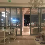 Costa Rampane *