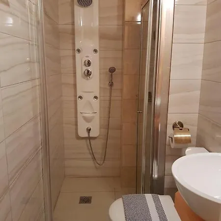 Costa Rampane 플리트라