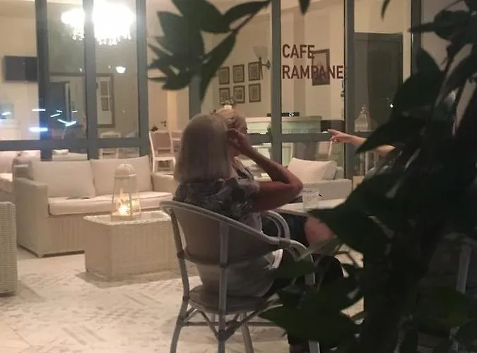 Hotell Costa Rampane